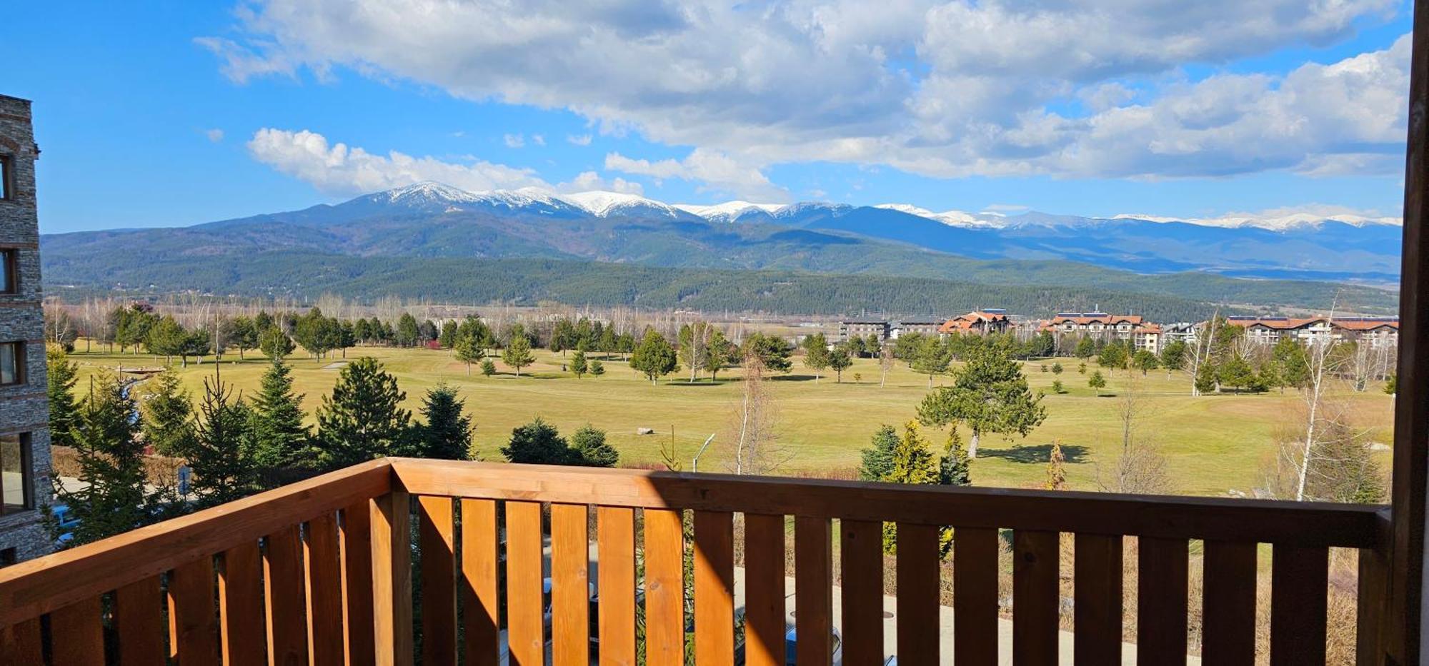 Green Peaks Suite In Pirin Golf & County Club ราซล็อก ภายนอก รูปภาพ