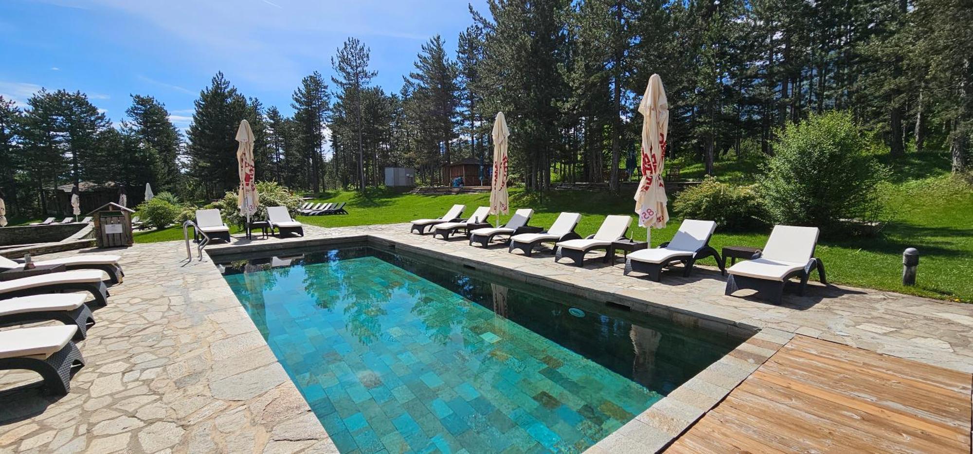 Green Peaks Suite In Pirin Golf & County Club ราซล็อก ภายนอก รูปภาพ