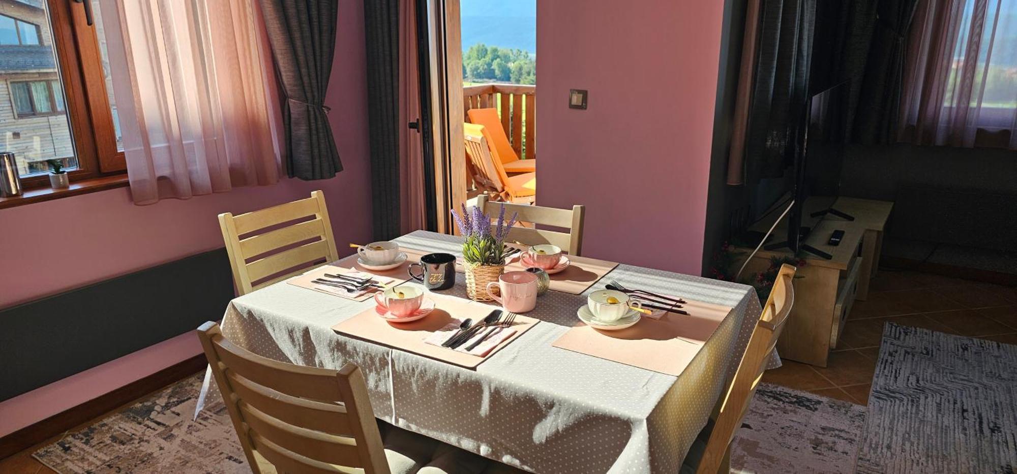 Green Peaks Suite In Pirin Golf & County Club ราซล็อก ภายนอก รูปภาพ