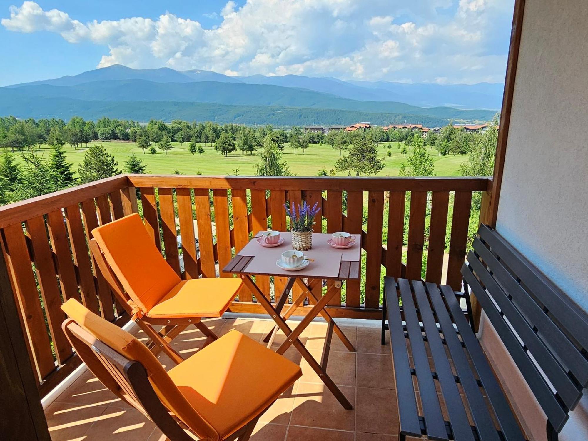 Green Peaks Suite In Pirin Golf & County Club ราซล็อก ภายนอก รูปภาพ