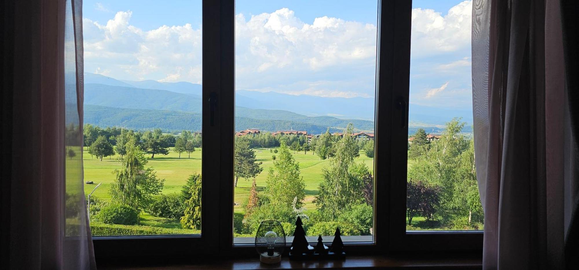 Green Peaks Suite In Pirin Golf & County Club ราซล็อก ภายนอก รูปภาพ