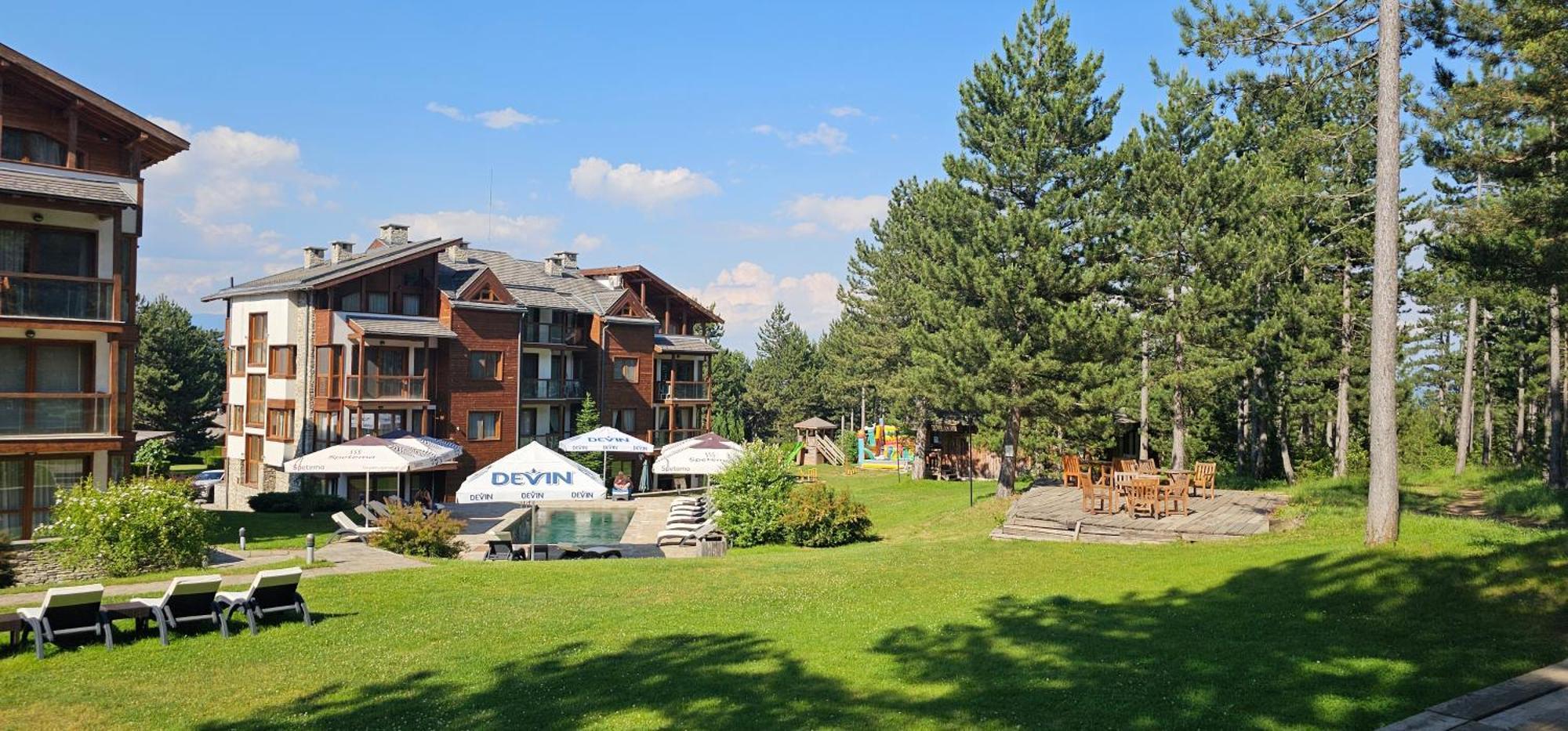 Green Peaks Suite In Pirin Golf & County Club ราซล็อก ภายนอก รูปภาพ